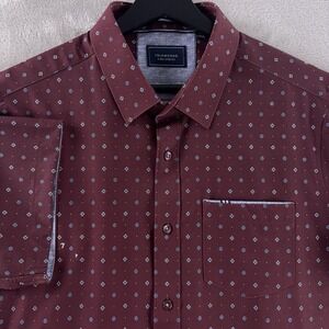 7‎ Diamonds 4 Way Stretch Button Shirt Mens Size Medium Burgundy Pattern